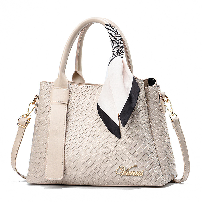 Ladies Bag thumbnail 3