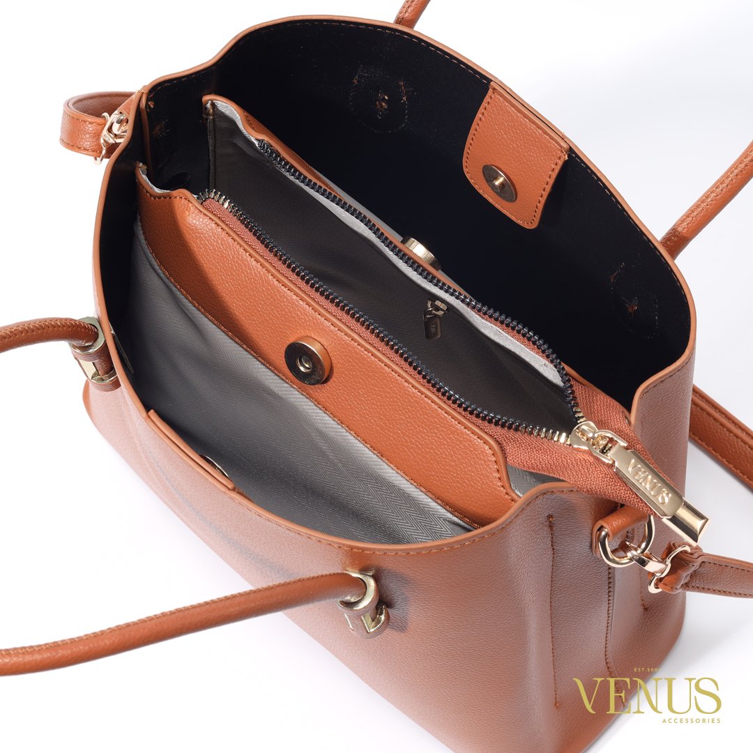 Ladies bag thumbnail 5