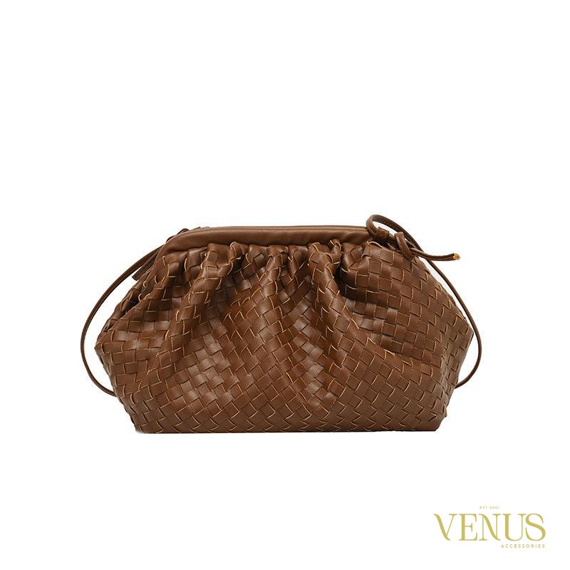 Ladies bag thumbnail 2